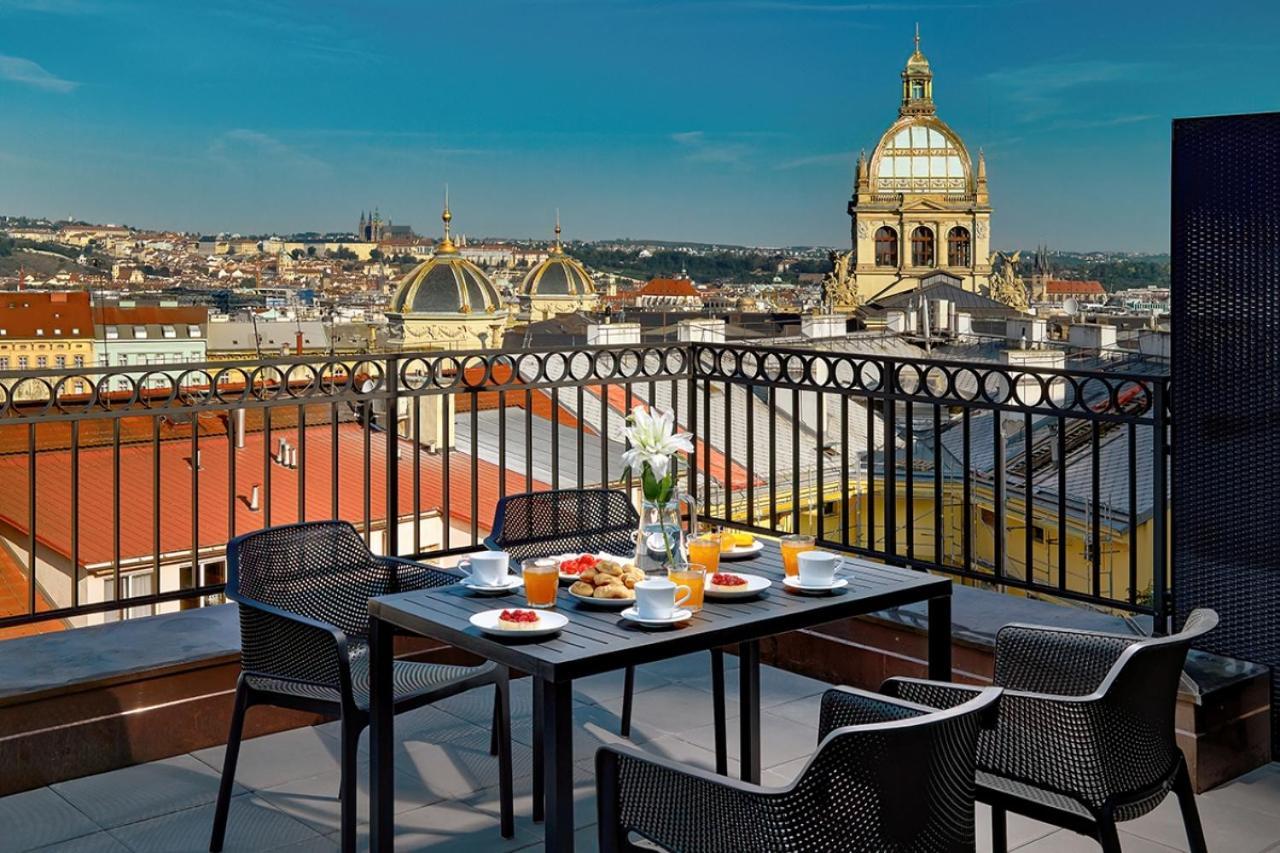 Downtown Suites Rubesova Praha Bagian luar foto